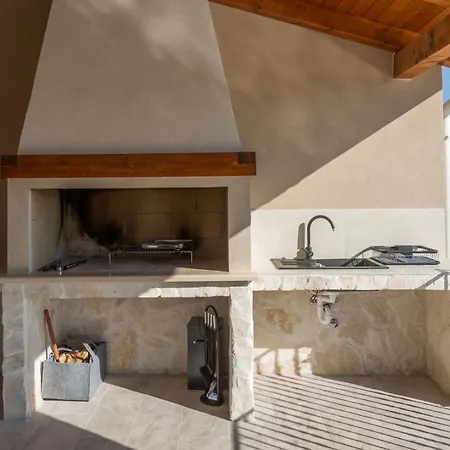 Villa Diana Private Pool Near Porec