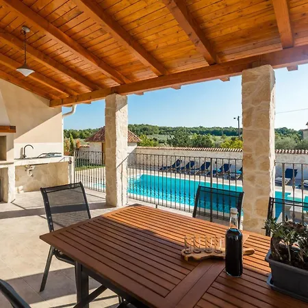 Villa Diana Private Pool Near Poreč